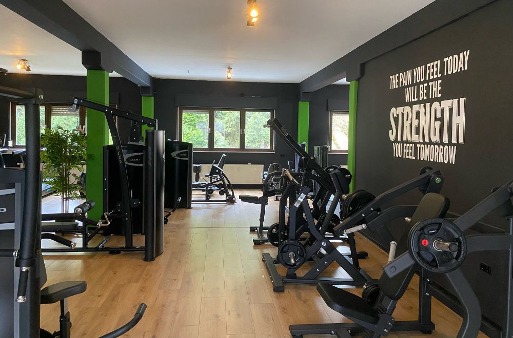 fitplus_Fitnessstudio Illingen Geraetetraining